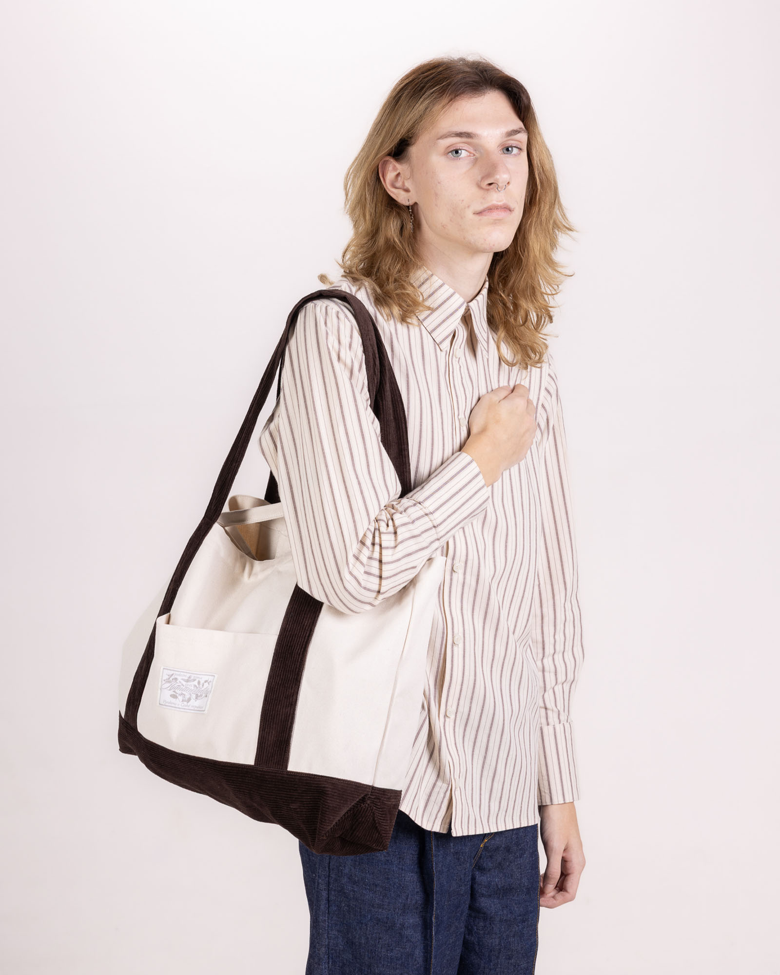 taska_fw25_hneda1_U1 Velká plátěná taška