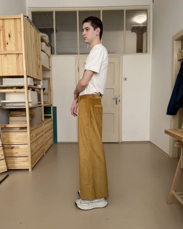 Horčicové manšestráky